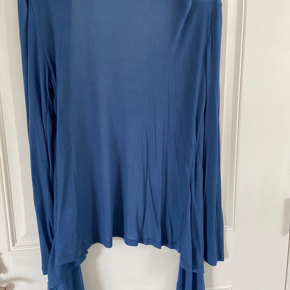Cardigan - Picture 2 of 3